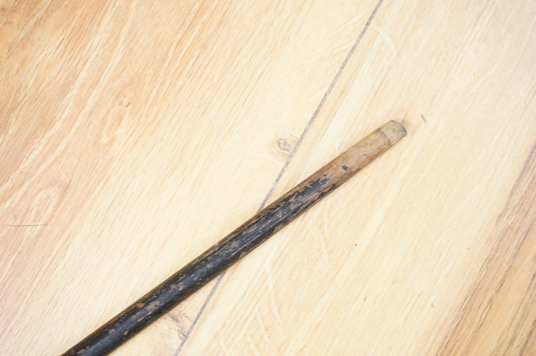 A walking/Sunday stick with bone inlay in the form of a golf club, 89cm in length